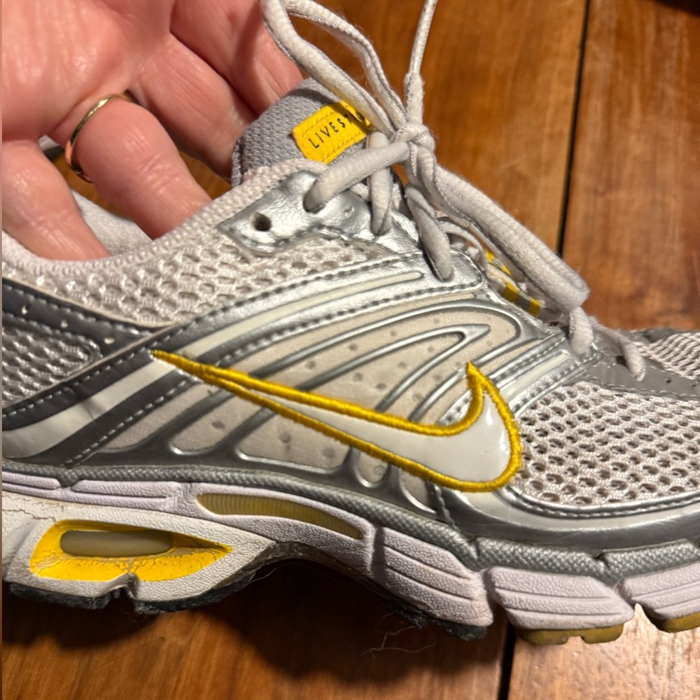 Nike Women's White and Yellow Mesh Athletic Sneakers